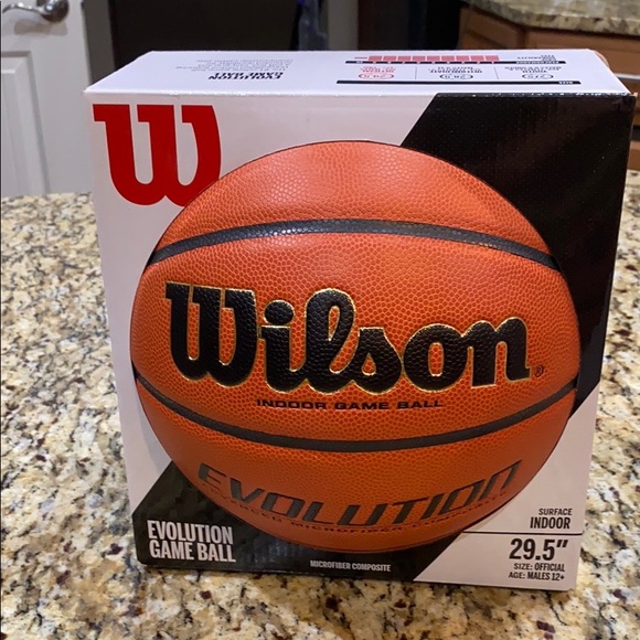 Wilson Evolution Basketball New - Picture 1 of 3